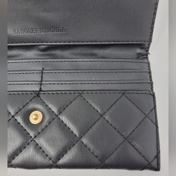 BADGLEY MISCHKA BLACK QUILTED TOP HANDLE PURSE NWOT BLACK WALLET FAUX LEATHER - Picture 5 of 16